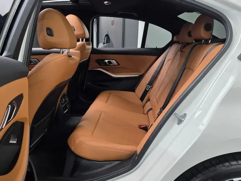 2022 BMW 3 серии с пробегом 53 182 км
