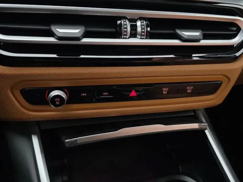 2022 BMW 3 серии с пробегом 53 182 км