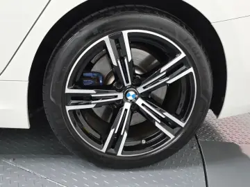 2022 BMW 3 серии с пробегом 53 182 км
