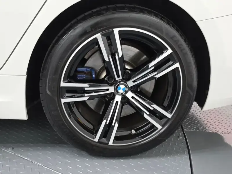 2022 BMW 3 серии с пробегом 53 182 км