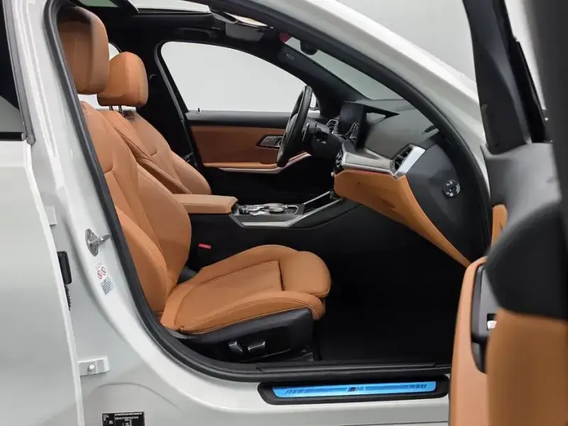 2022 BMW 3 серии с пробегом 53 182 км