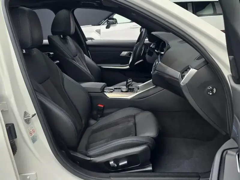 2022 BMW 3 серии с пробегом 38 648 км