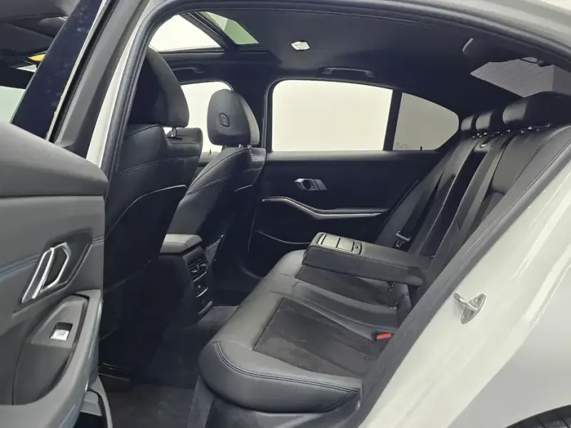2022 BMW 3 серии с пробегом 38 648 км