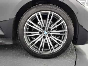 2022 BMW 3 серии с пробегом 49 206 км