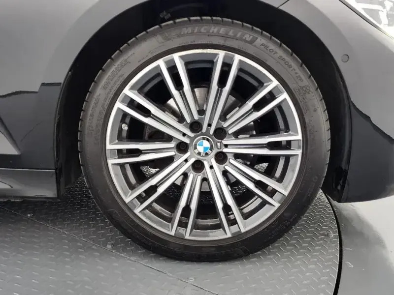 2022 BMW 3 серии с пробегом 49 206 км