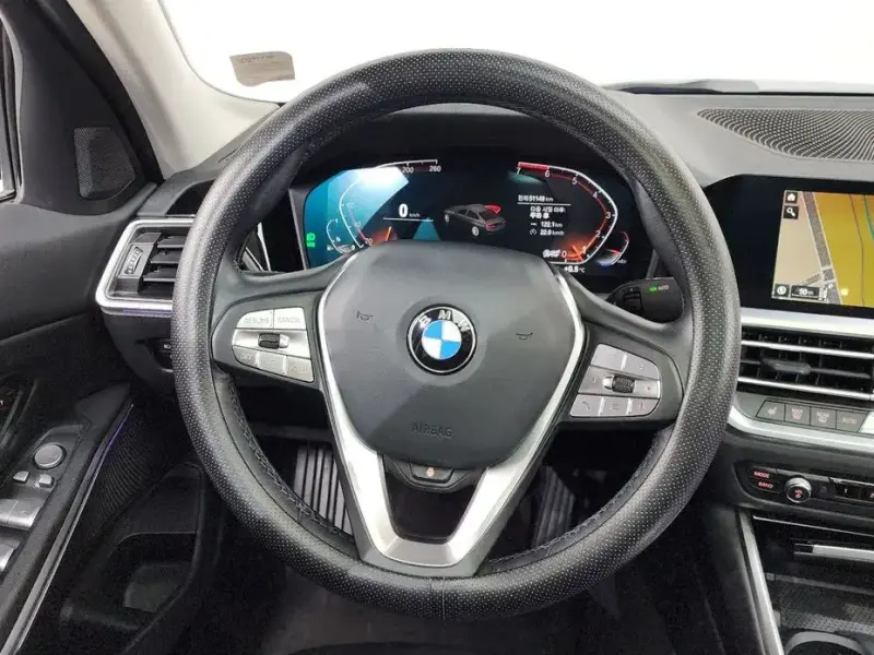 2022 BMW 3 серии с пробегом 51 148 км