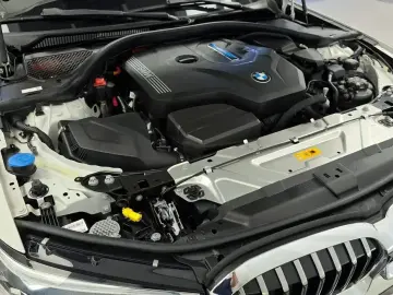 2021 BMW 3 серии с пробегом 47 989 км