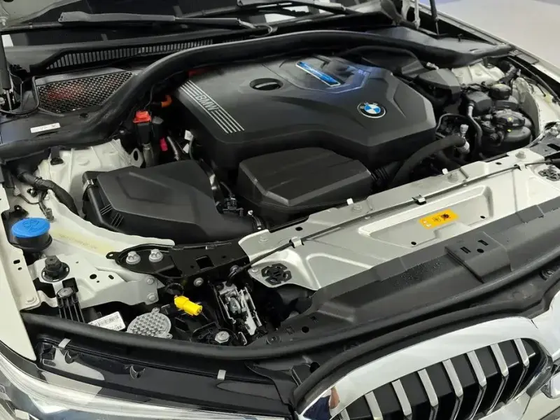 2021 BMW 3 серии с пробегом 47 989 км