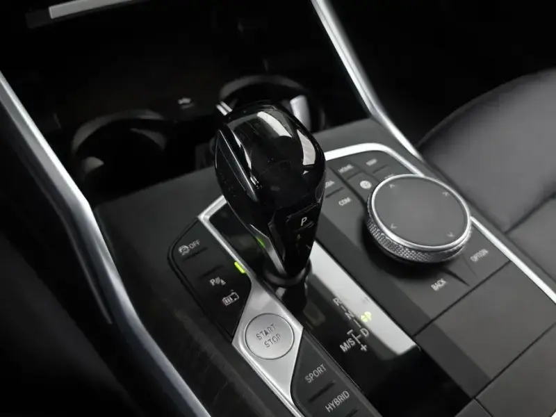 2021 BMW 3 серии с пробегом 47 989 км