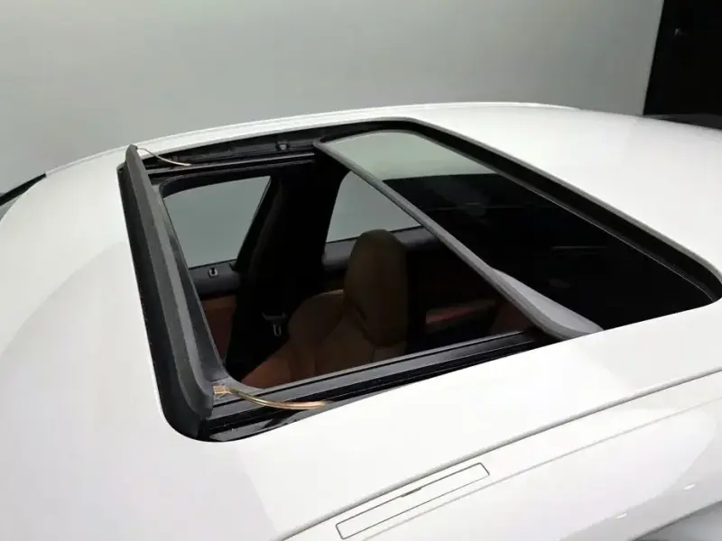 2023 BMW 3 серии с пробегом 24 557 км