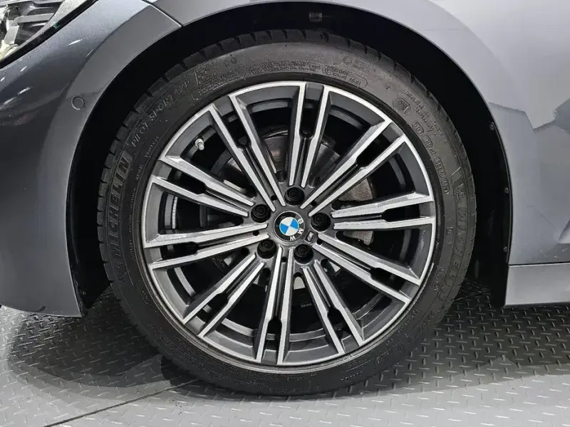 2022 BMW 3 серии с пробегом 29 639 км