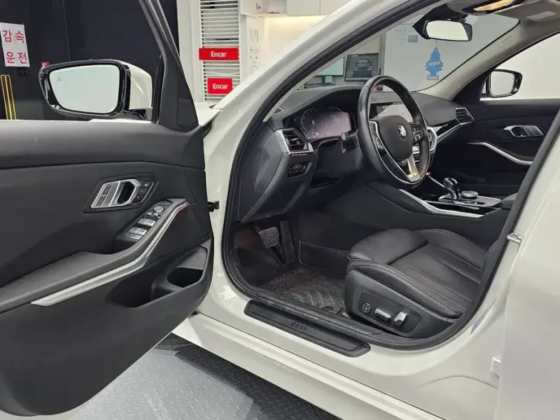 2022 BMW 3 серии с пробегом 36 331 км