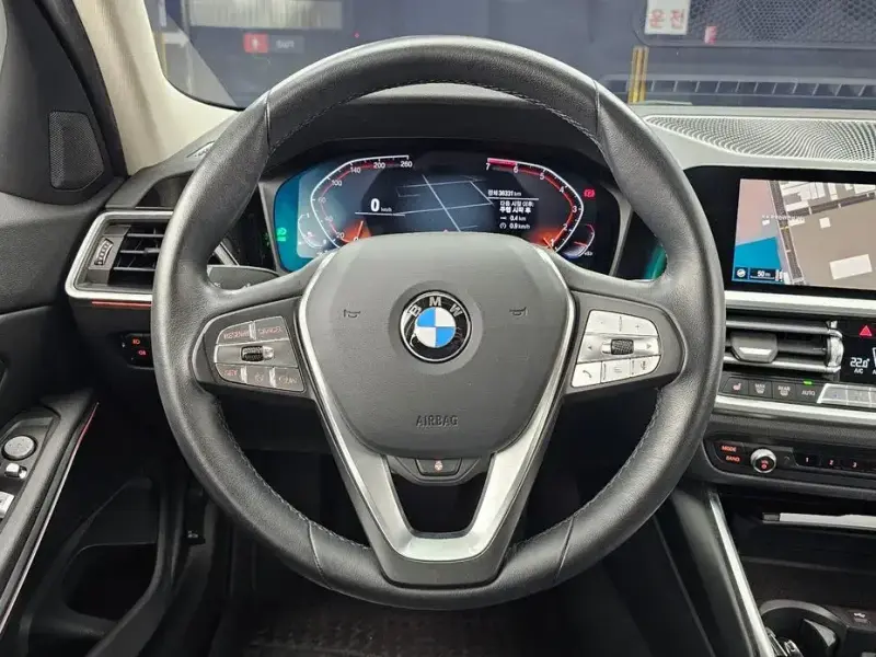 2022 BMW 3 серии с пробегом 36 331 км