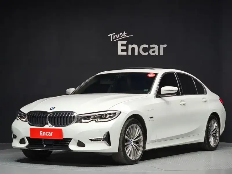2022 BMW 3 серии с пробегом 49 742 км