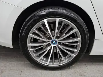 2022 BMW 3 серии с пробегом 49 742 км