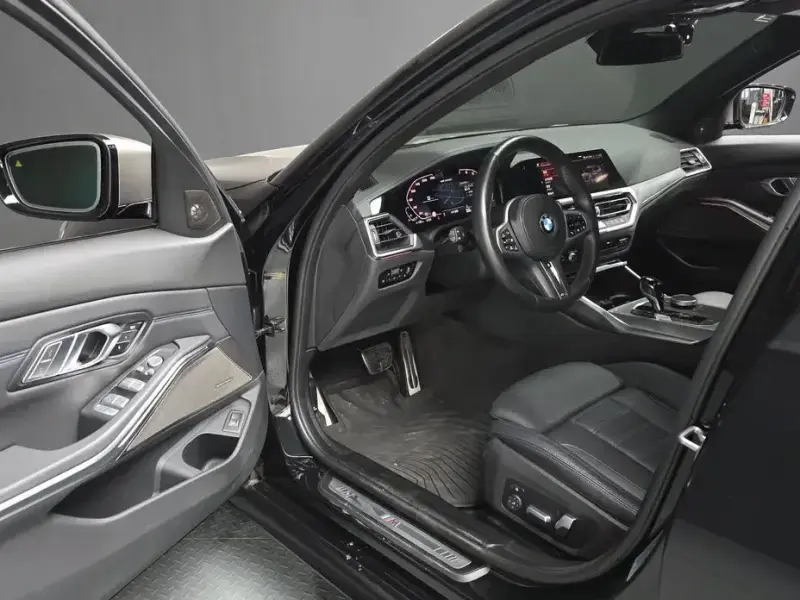 2022 BMW 3 серии с пробегом 34 766 км