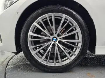 2021 BMW 3 серии с пробегом 35 329 км