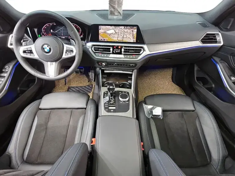 2021 BMW 3 серии с пробегом 30 340 км