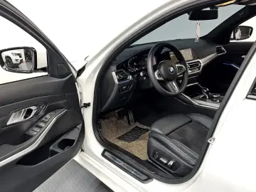 2021 BMW 3 серии с пробегом 30 340 км