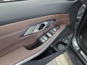 2021 BMW 3 серии с пробегом 33 735 км