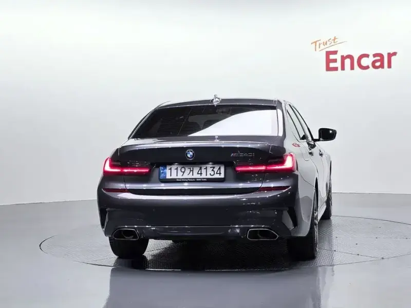 2022 BMW 3 серии с пробегом 57 067 км
