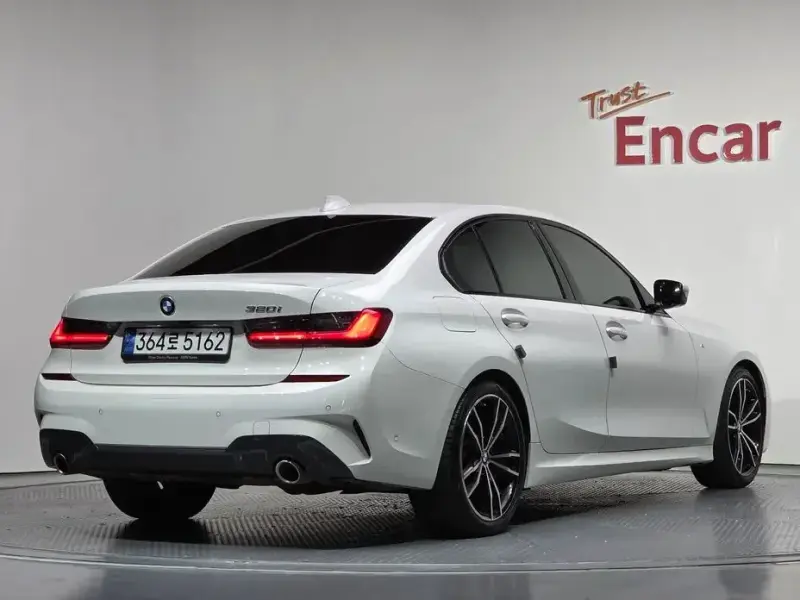 2022 BMW 3 серии с пробегом 46 108 км