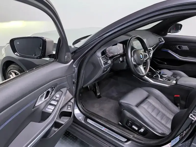 2022 BMW 3 серии с пробегом 57 067 км