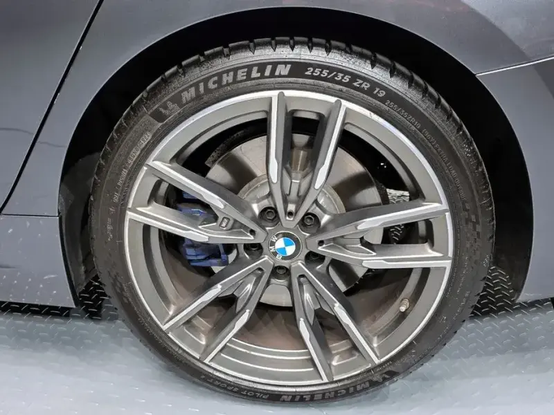 2022 BMW 3 серии с пробегом 57 067 км