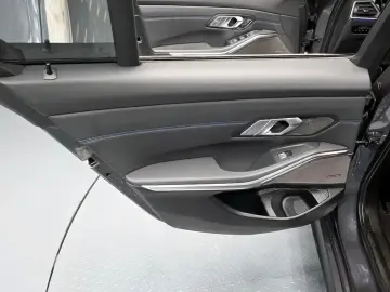 2022 BMW 3 серии с пробегом 57 067 км