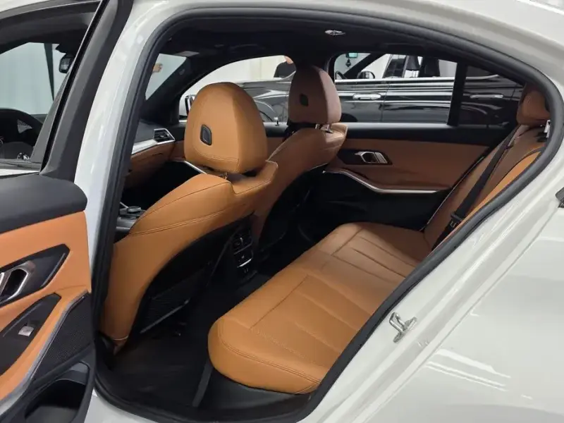 2022 BMW 3 серии с пробегом 46 108 км