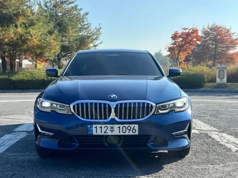 2022 BMW 3 серии с пробегом 39 011 км