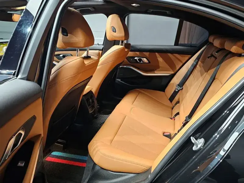 2023 BMW 3 серии с пробегом 36 471 км