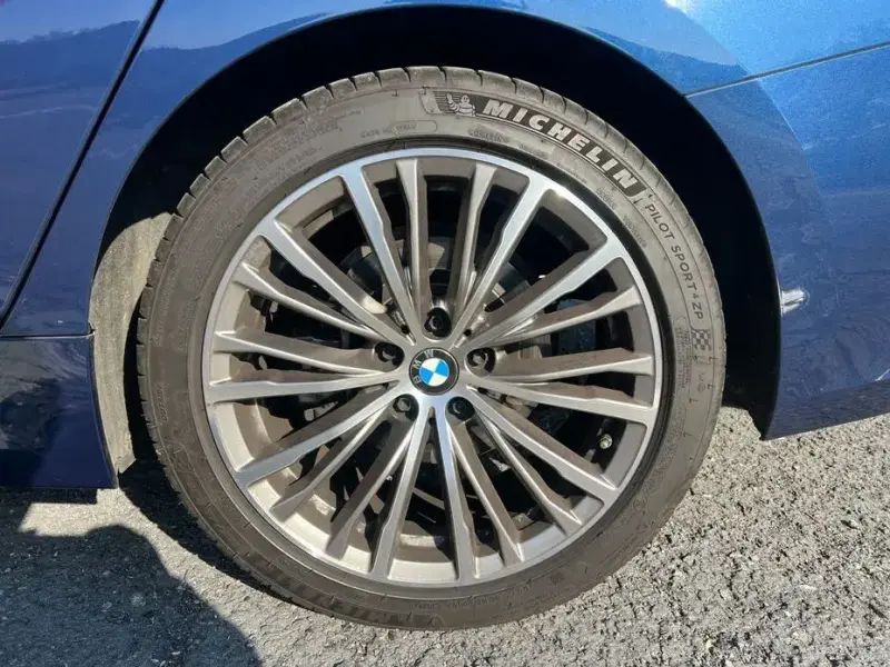2022 BMW 3 серии с пробегом 39 011 км