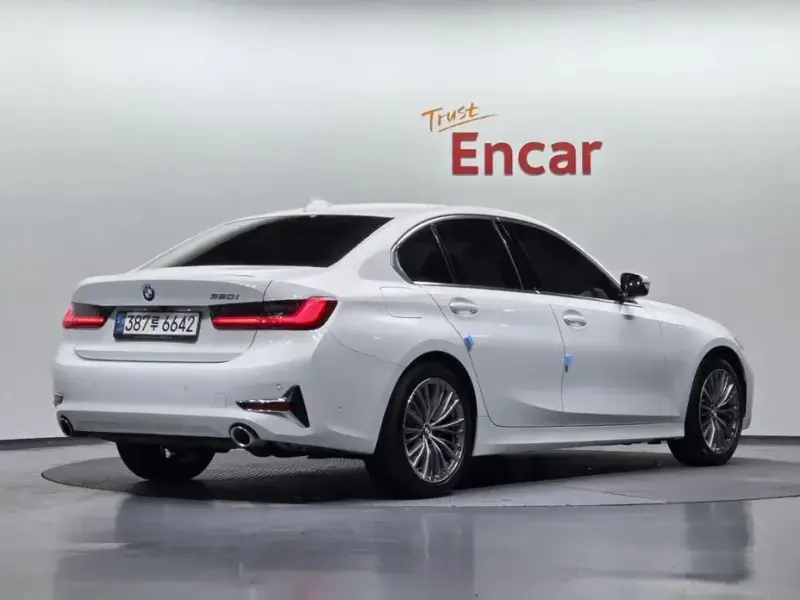 2021 BMW 3 серии с пробегом 39 568 км