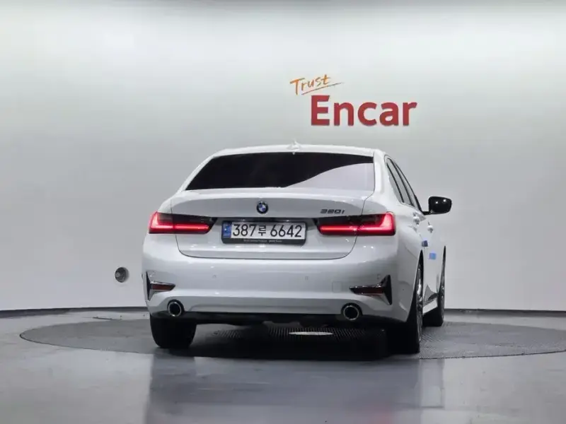 2021 BMW 3 серии с пробегом 39 568 км