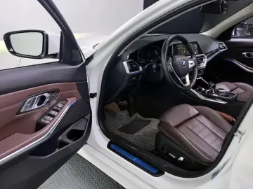2021 BMW 3 серии с пробегом 39 568 км