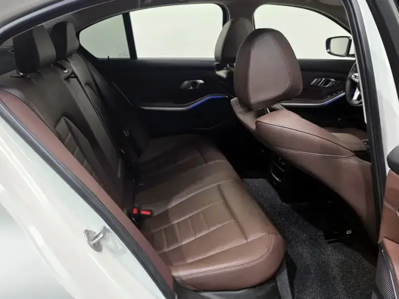2021 BMW 3 серии с пробегом 39 568 км