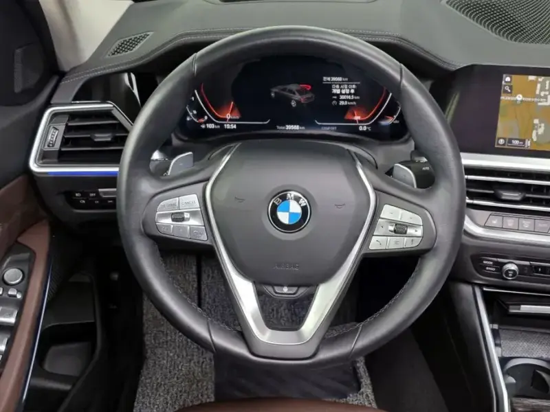 2021 BMW 3 серии с пробегом 39 568 км