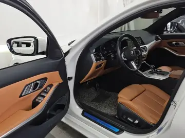 2022 BMW 3 серии с пробегом 20 496 км