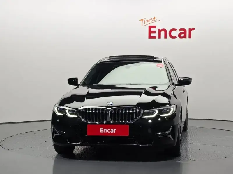 2022 BMW 3 серии с пробегом 46 381 км