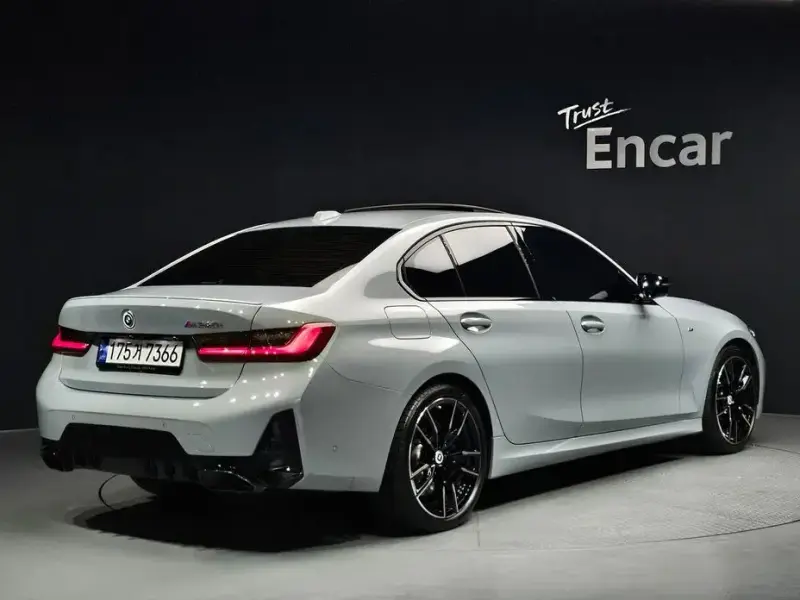 2023 BMW 3 серии с пробегом 21 413 км