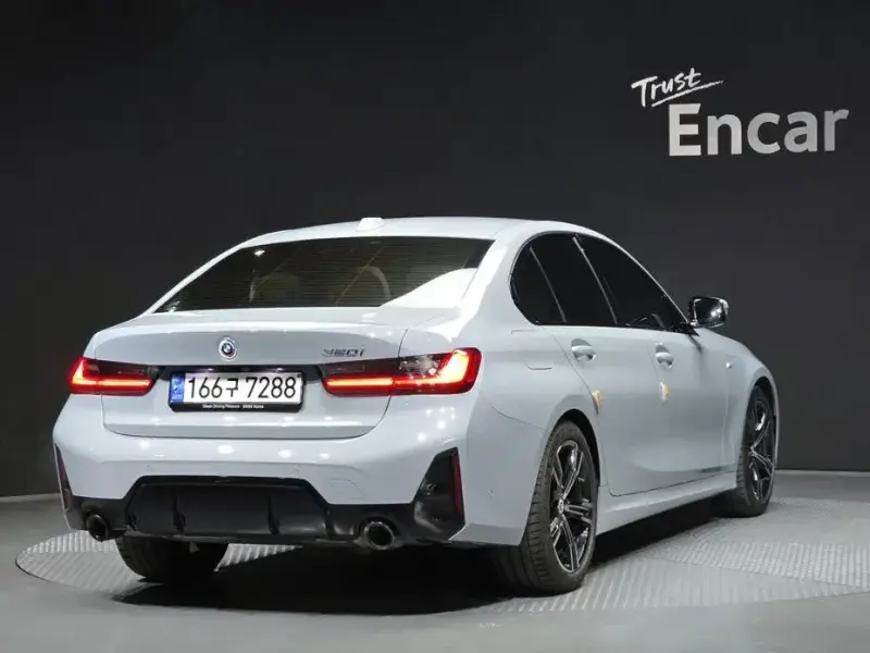2022 BMW 3 серии с пробегом 36 947 км