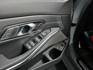 2023 BMW 3 серии с пробегом 21 413 км