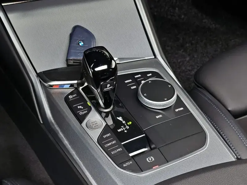 2022 BMW 3 серии с пробегом 42 687 км