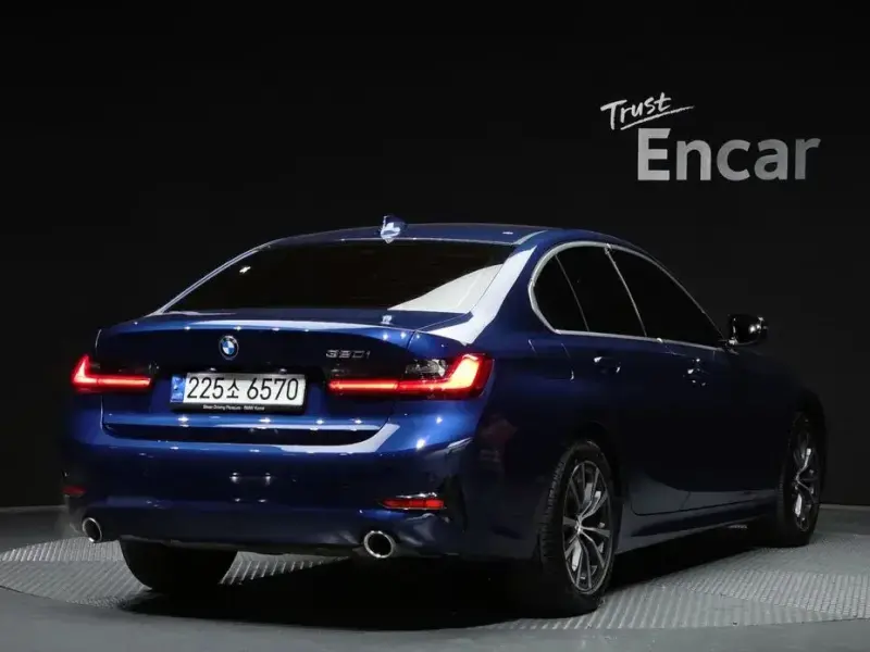 2022 BMW 3 серии с пробегом 19 997 км