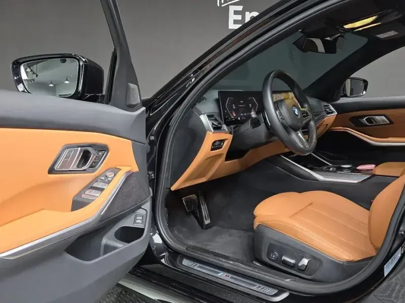 2023 BMW 3 серии с пробегом 28 259 км