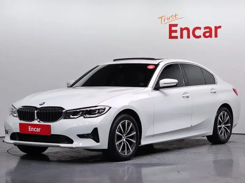 2021 BMW 3 серии с пробегом 24 681 км