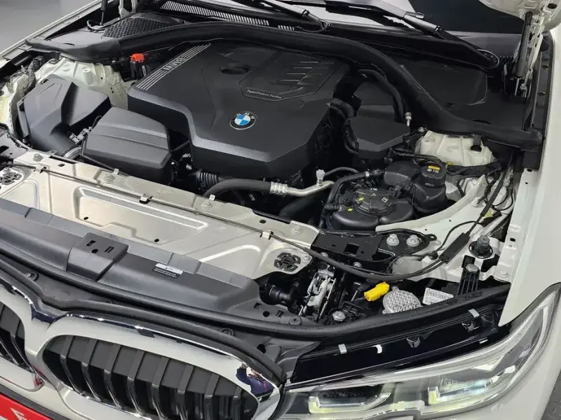 2021 BMW 3 серии с пробегом 24 681 км