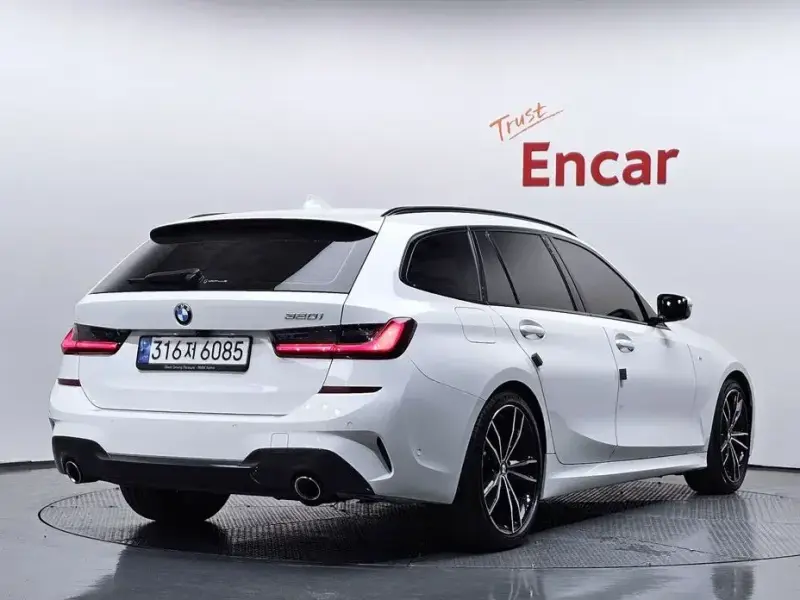 2022 BMW 3 серии с пробегом 38 821 км