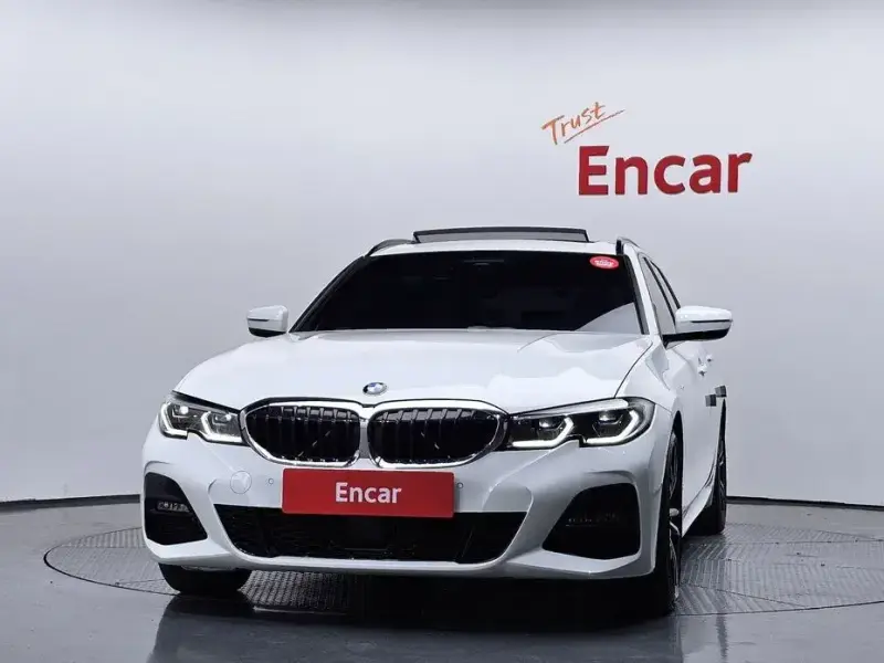 2022 BMW 3 серии с пробегом 38 821 км